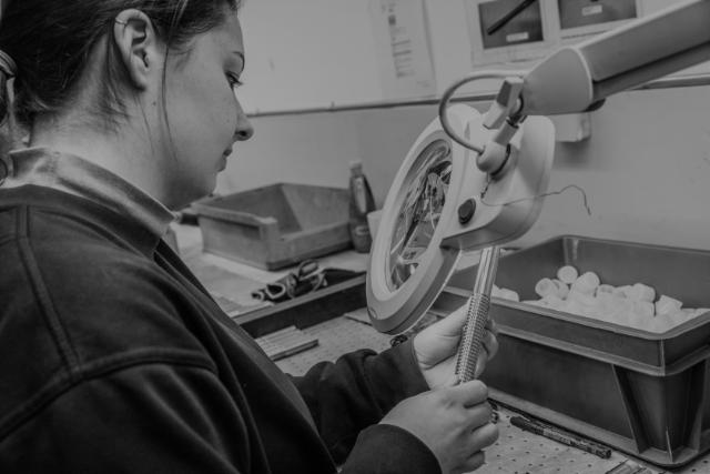 Inspektion: Hver del inspiceres i hånden for at sikre kvaliteten, før den kommer på lager eller sendes til dig.