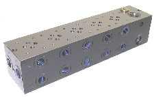 NG06 Subplate for 5 valves + bypass /reliefvalve.