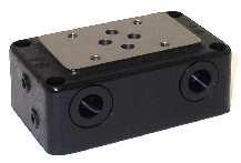 NG06 Subplate  3/8″ PTAB on side, P on bottom